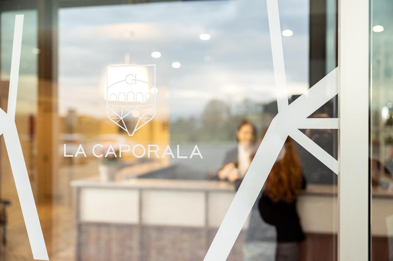 Hotel La Caporala Castel d'Azzano Zewnętrze zdjęcie